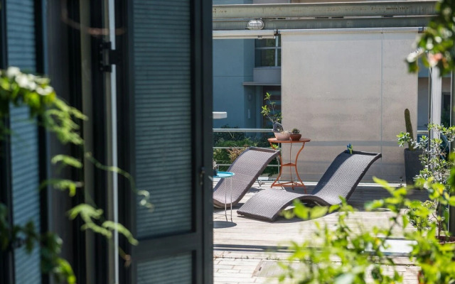 Artistic Private Pool Villa with Gorgeous Gardens