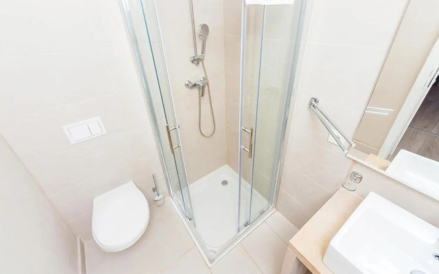 Two-Bedroom Apartment in Povljana