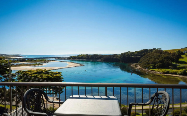 Pacific Pines Unit 6