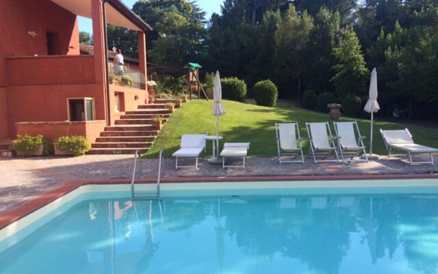 Lush Apartment in Castelfiorentino With Swimming Pool