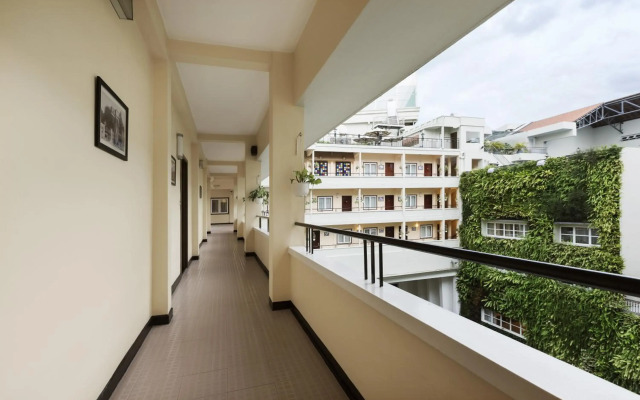 Rex Hotel