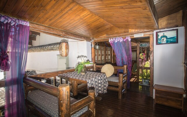 Lijiang Tianlong Inn