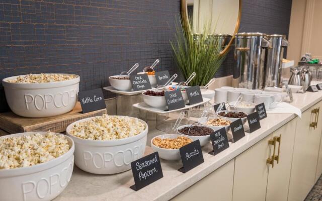 Crowne Plaza Providence-Warwick Airport by IHG