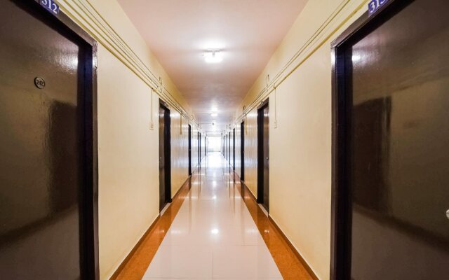 OYO Flagship 36422 Hotel Maruthi