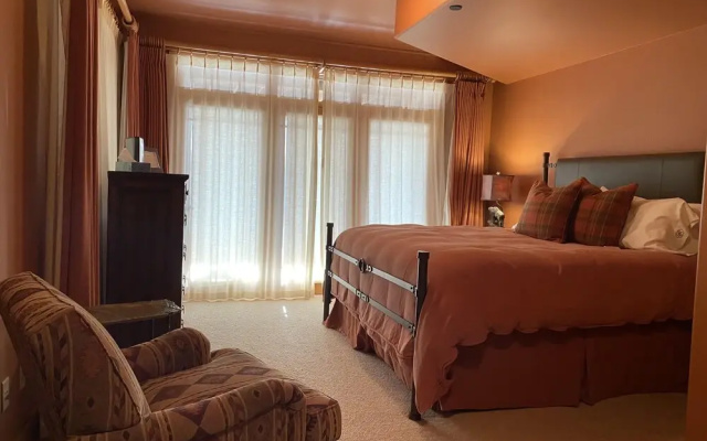 Grey Cliffs Ranch