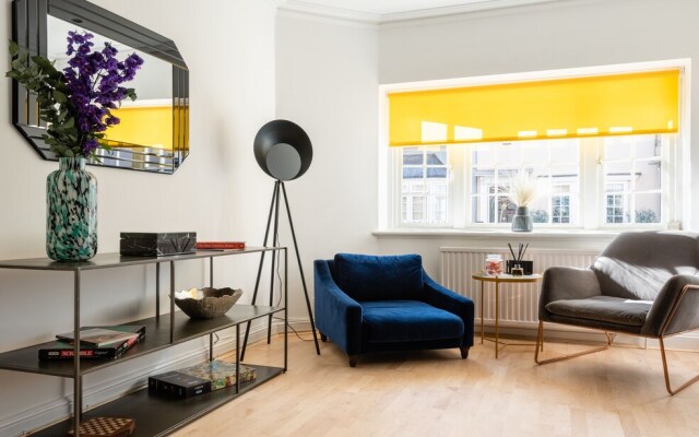 The South Kensington Place - Modern & Bright 4bdr Townhouse