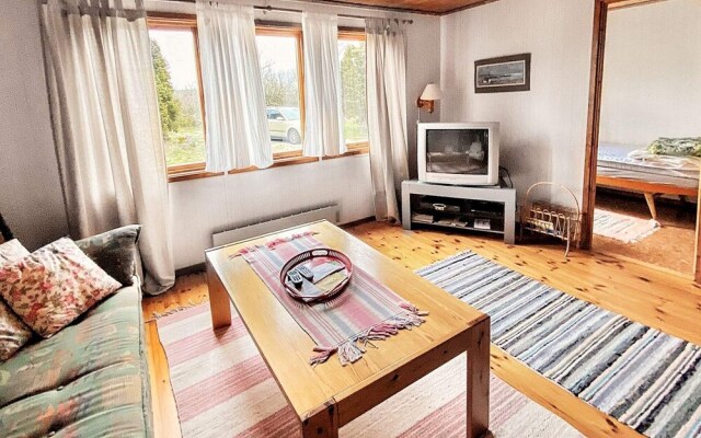4 Person Holiday Home in Löttorp