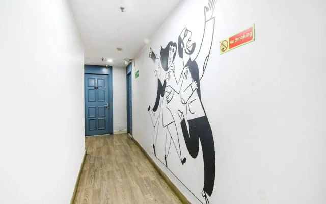 OYO Townhouse 152 Sarat Colony