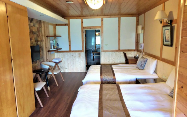 Shiyai Taoyuan B & B
