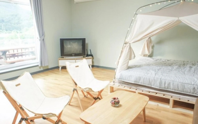 Ganghwado Dandelion Pension