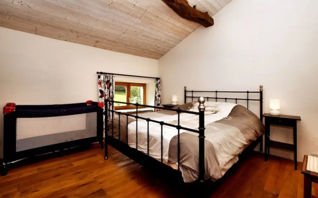 Forest-edge Stay, Burtonville