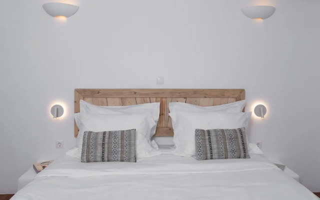 Villa Mira Paros  Luxury Suites
