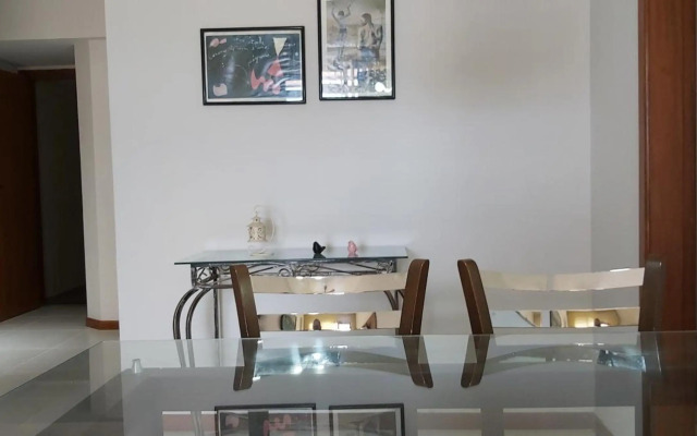 Muito Confortável - Edificio Praia Das Ostras