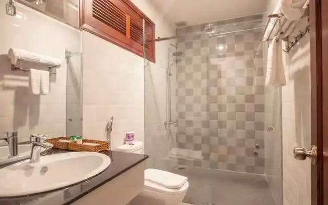 Cozy Hotel