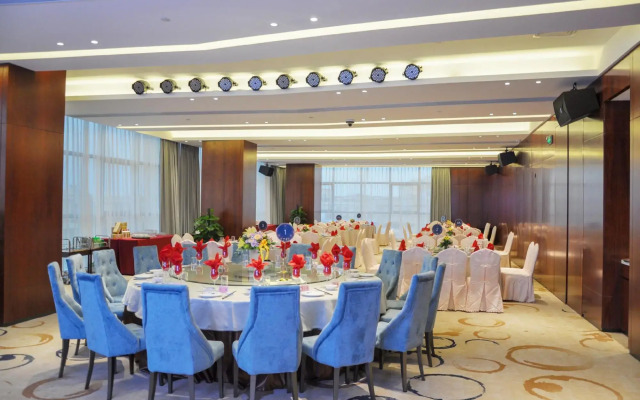 Homewise Hotel