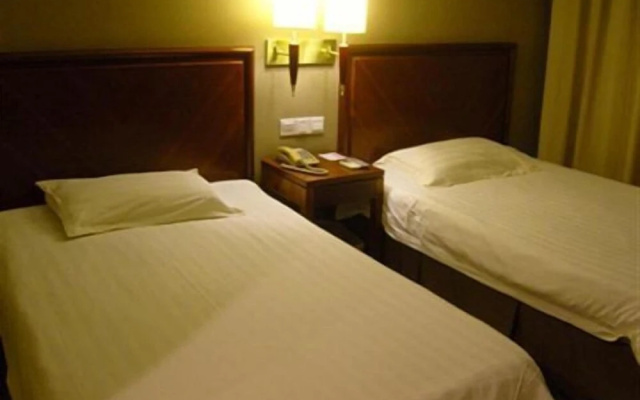 GreenTree Inn ShangHai WuNing Road ZhenPing Road Metro Station Busines – Guest Rooms – Shanghai