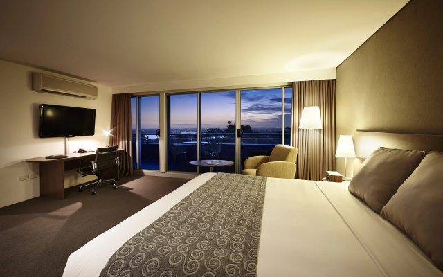 Mercure Sydney St Leonards – Guest Rooms – Greenwich