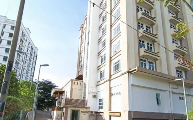 The Viana Apartment IV