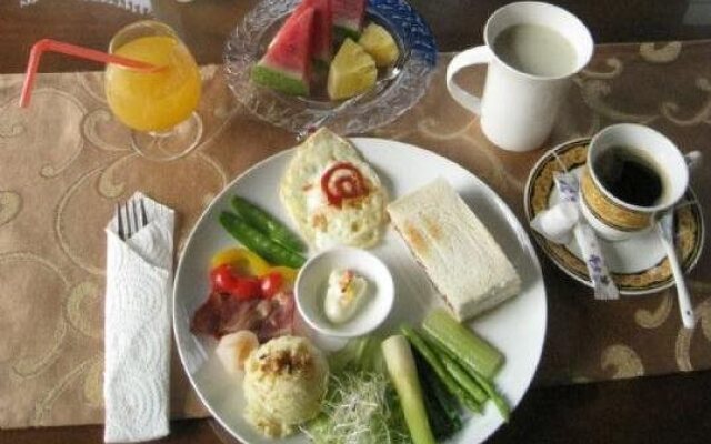 Pulicity Villa B&B