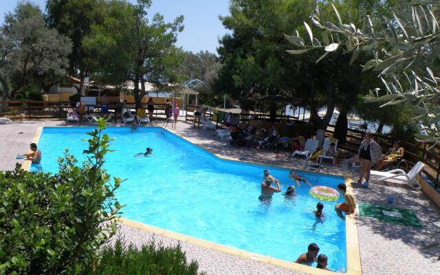 Petit Village Hotel