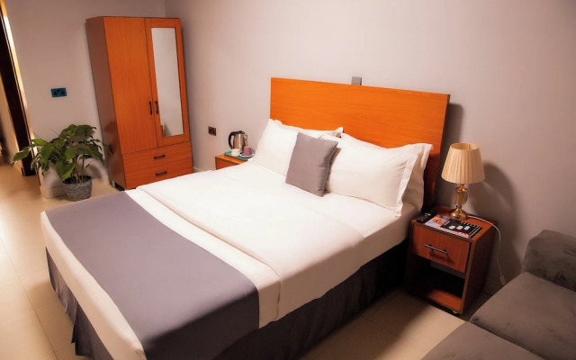 Romalo Hotel & Apartments