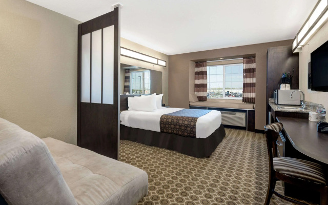 Microtel Inn & Suites by Wyndham Williston