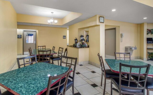 Quality Inn I-81 Exit 23