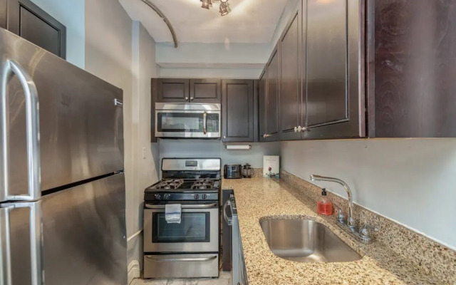 Cozy CWE Apts near BJC by Zencity