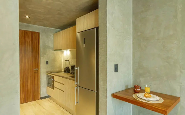 Spacious Apartment With Terrace and Rooftop Pool