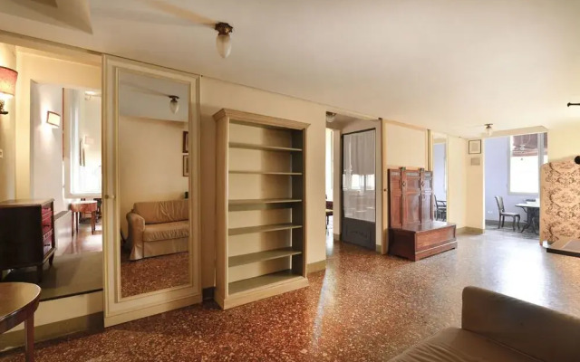 Palazzo Tanari Apartment