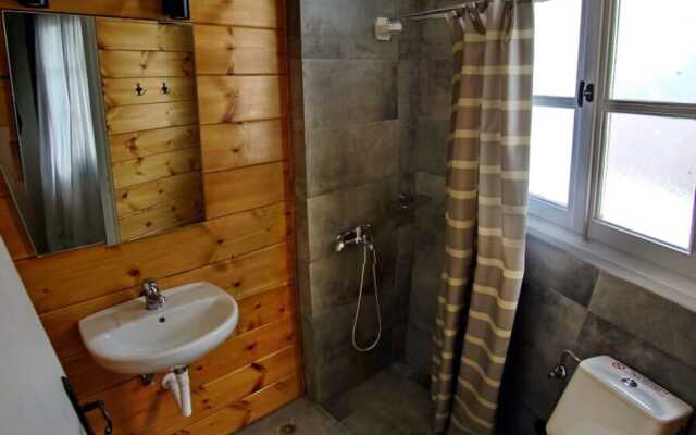 Axilleion Guest House