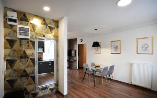 One Luxury Suites Eger