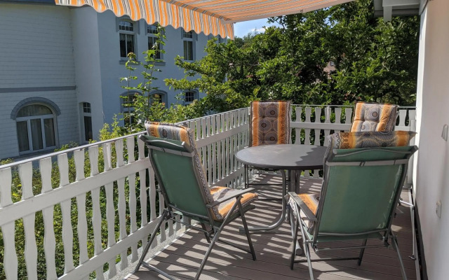 WeisseVilla Friedrichsbrunn Das Weisse Haus