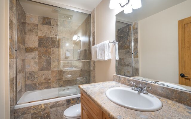 Bear Creek Lodge 105 2 Bedroom Condo by Alpine Lodging Telluride