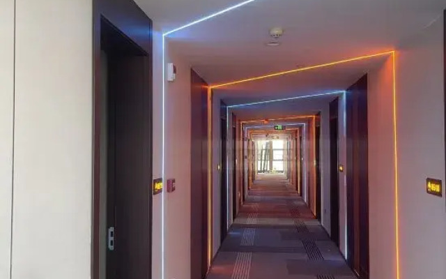 Aorui Esports Hotel (Xiushui Bus Terminal Branch)