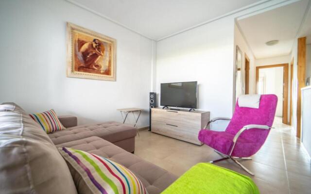 Bright Two Bedroom Apartment - RA721LT