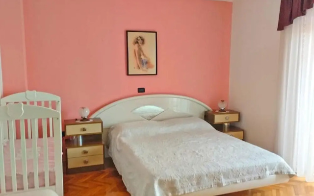 Charming Apartment in Umag With Balcony