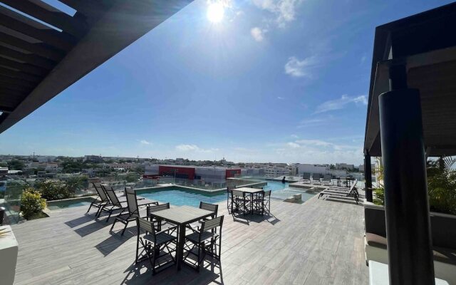 Luxurious Condo Studio 5 Minutes Beach