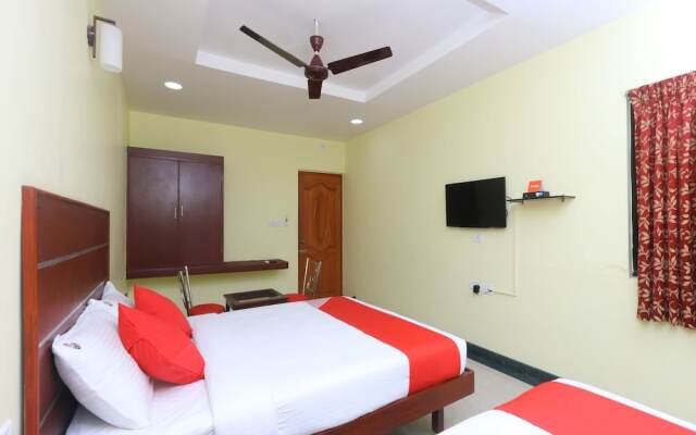 OYO 15558 Sri Sai Nivas Inn