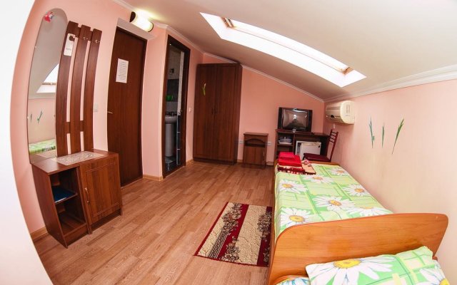 Guest house on Krymskaya