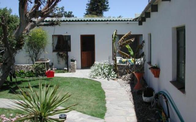 Buschtrommel - Tours & Accommodation