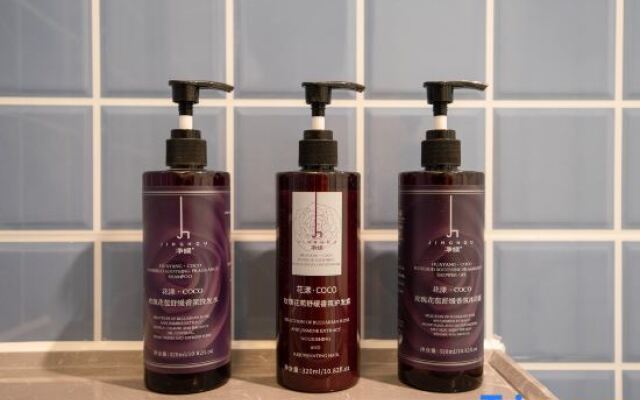 SEVEN HOTEL (Modern Street Store)