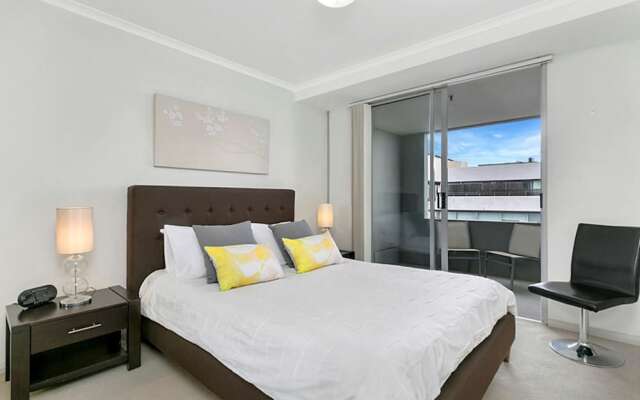 The Apartment Service L1103