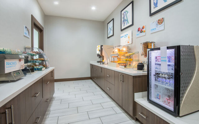 Holiday Inn Express & Suites Stillwater - University Area by IHG