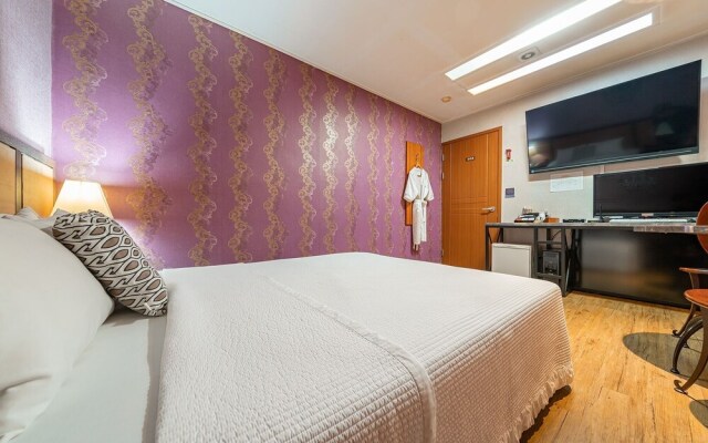 Oryu Bon Motel