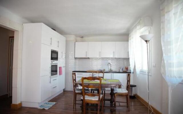 Laincel - Appartement lumineux le long du Rhône