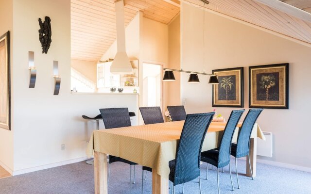 6 Person Holiday Home in Hemmet