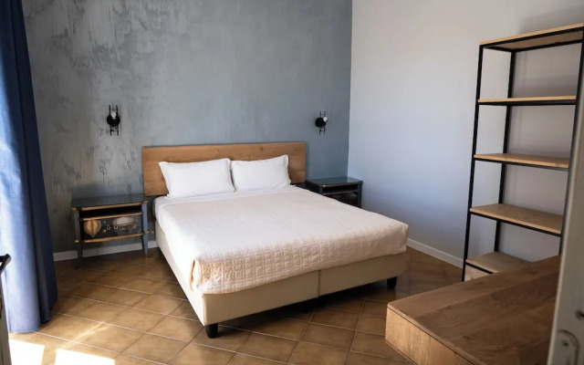 The Gate 441 Rooms