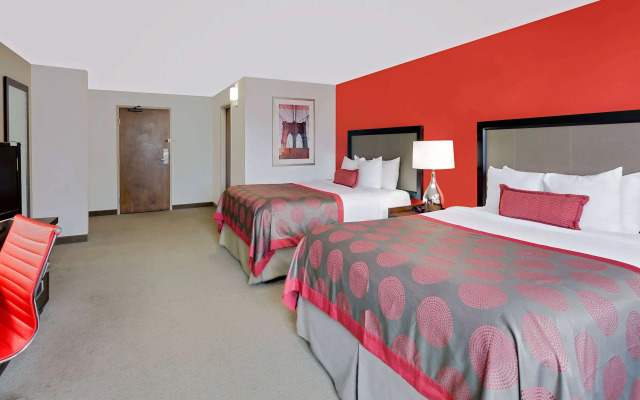 Ramada by Wyndham Marquette