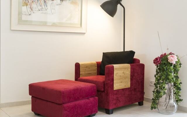 Residence by G Can Rochet